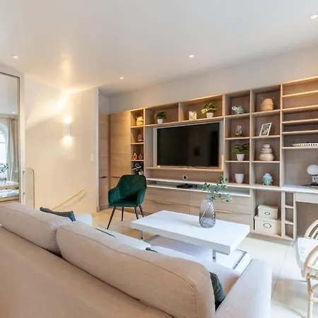 Luxurious 2 Bedroom Duplex On Place Morny Deauville Exterior photo