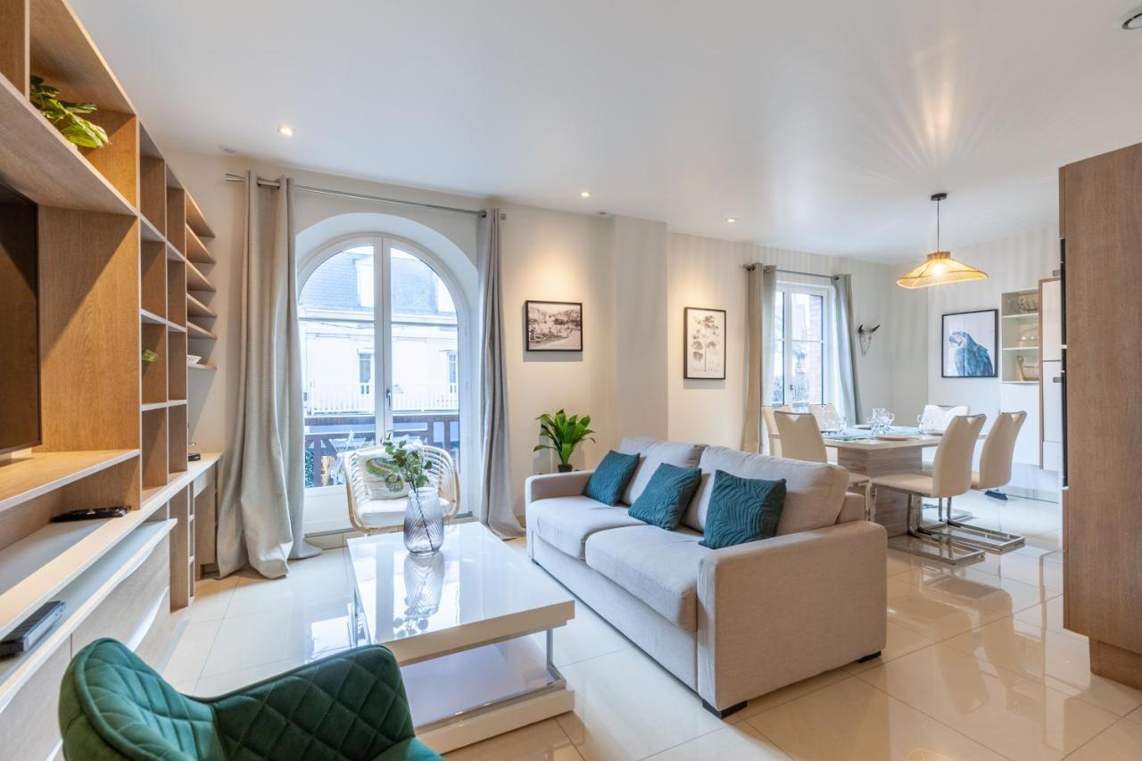 Luxurious 2 Bedroom Duplex On Place Morny
