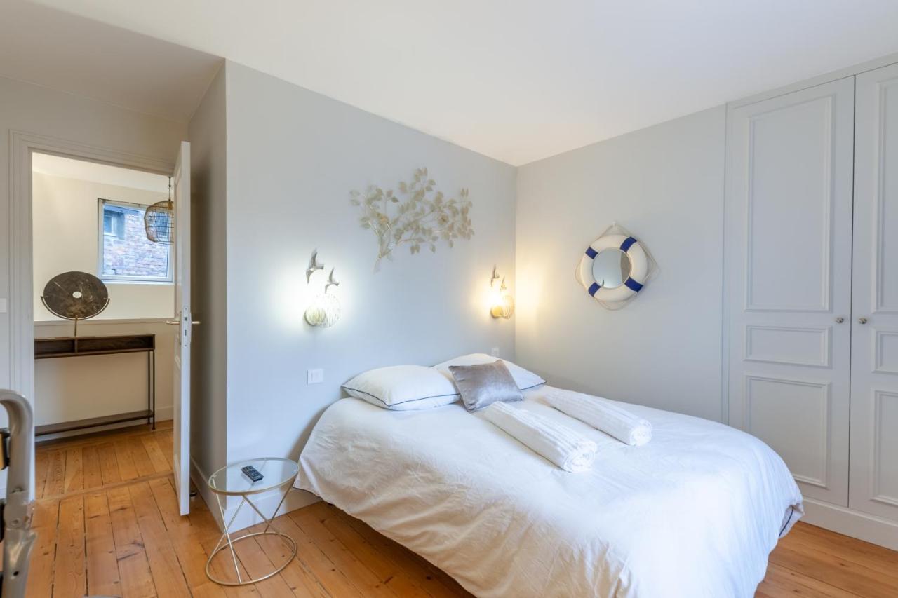 Luxurious 2 Bedroom Duplex On Place Morny Deauville